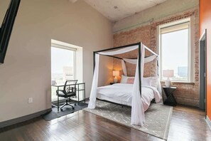 1 bedroom, iron/ironing board, travel crib, WiFi