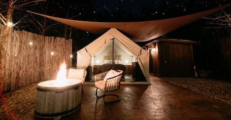 Property grounds. Cozy Unique Glamping, Bedrock Ozark Mountain Adventure