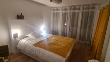 2 chambres, bureau, lit parapluie, Wi-Fi gratuit