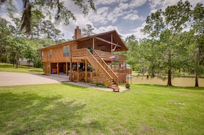 Exterior - Waterfront Huntsville Home w/ Private Dock & Spa (Huntsville)