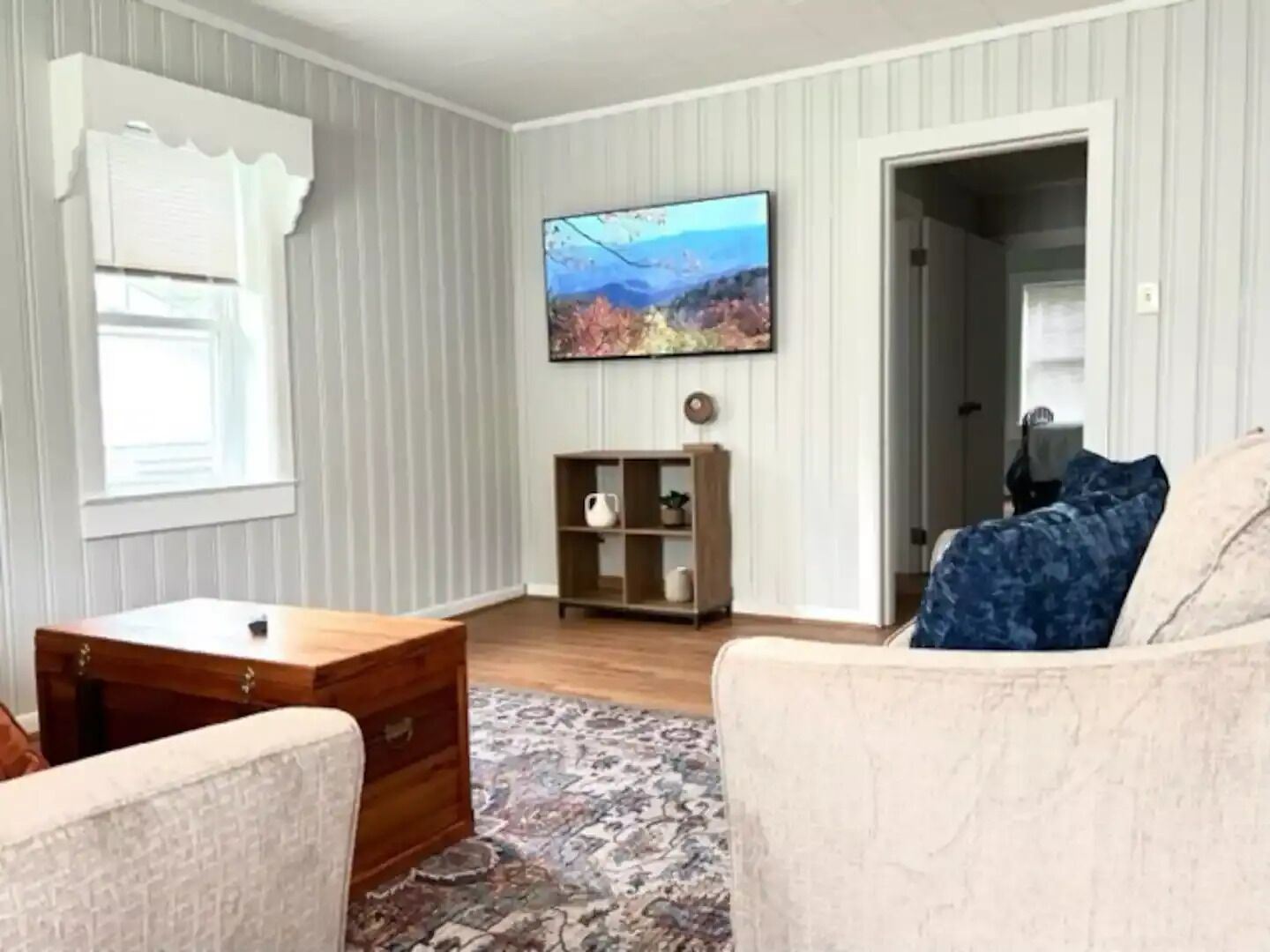 Annie's Abode - Downtown LC