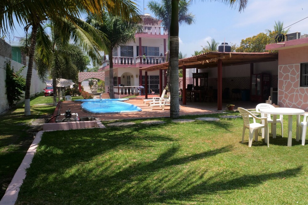 Casa Sirena Matanchen a Pie de Playa