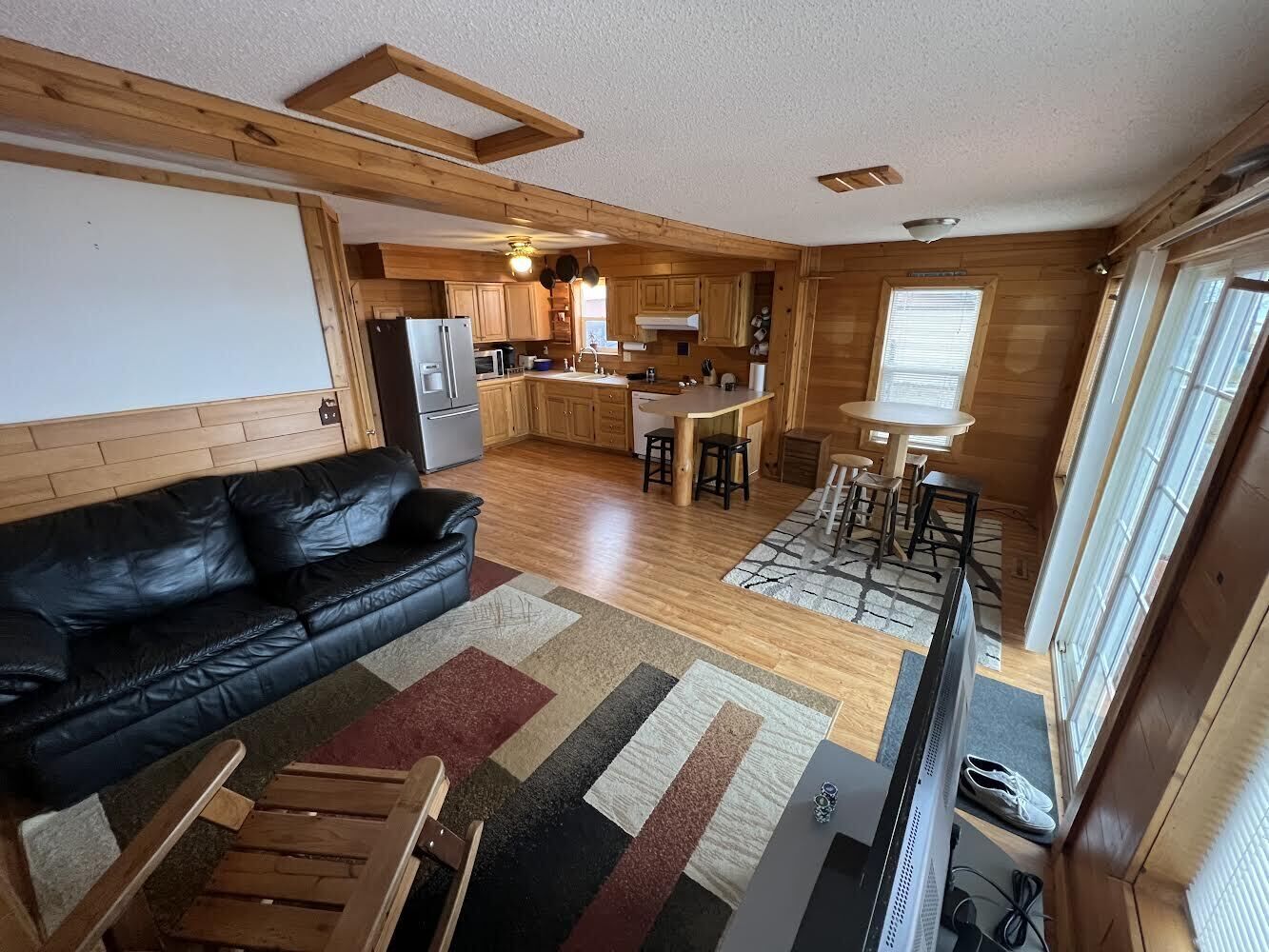 Mille Lacs lakefront 2 bedroom cabin