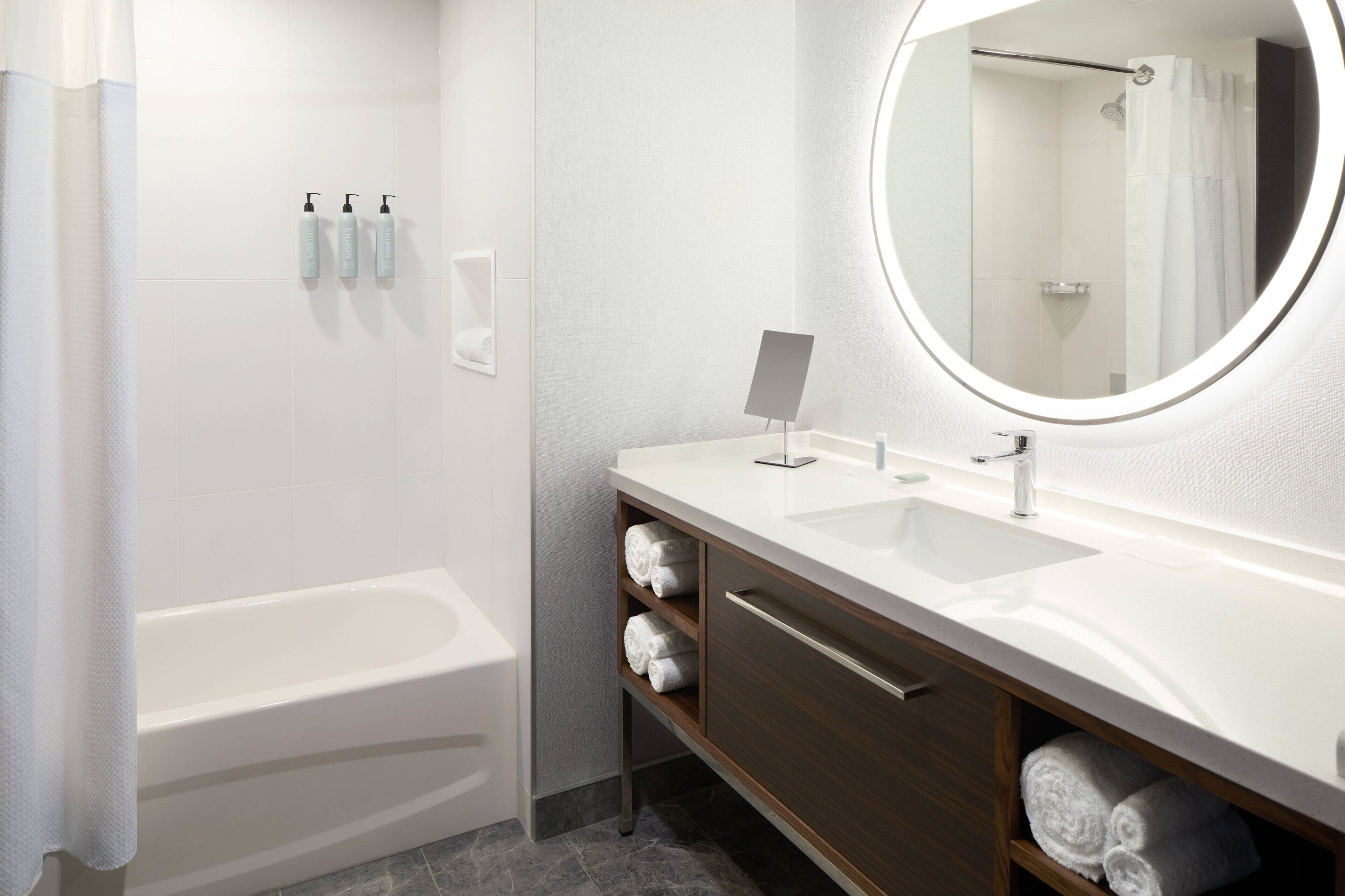 Foto - Courtyard By Marriott Montreal Laval