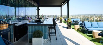 Courtyard By Marriott Montreal Laval