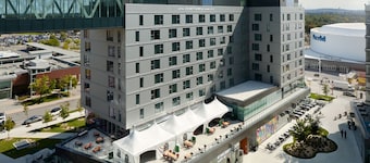 Courtyard By Marriott Montreal Laval