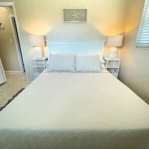 3 dormitoris, escriptori i planxa i posts de planxar 