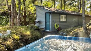 Bain à remous extérieur