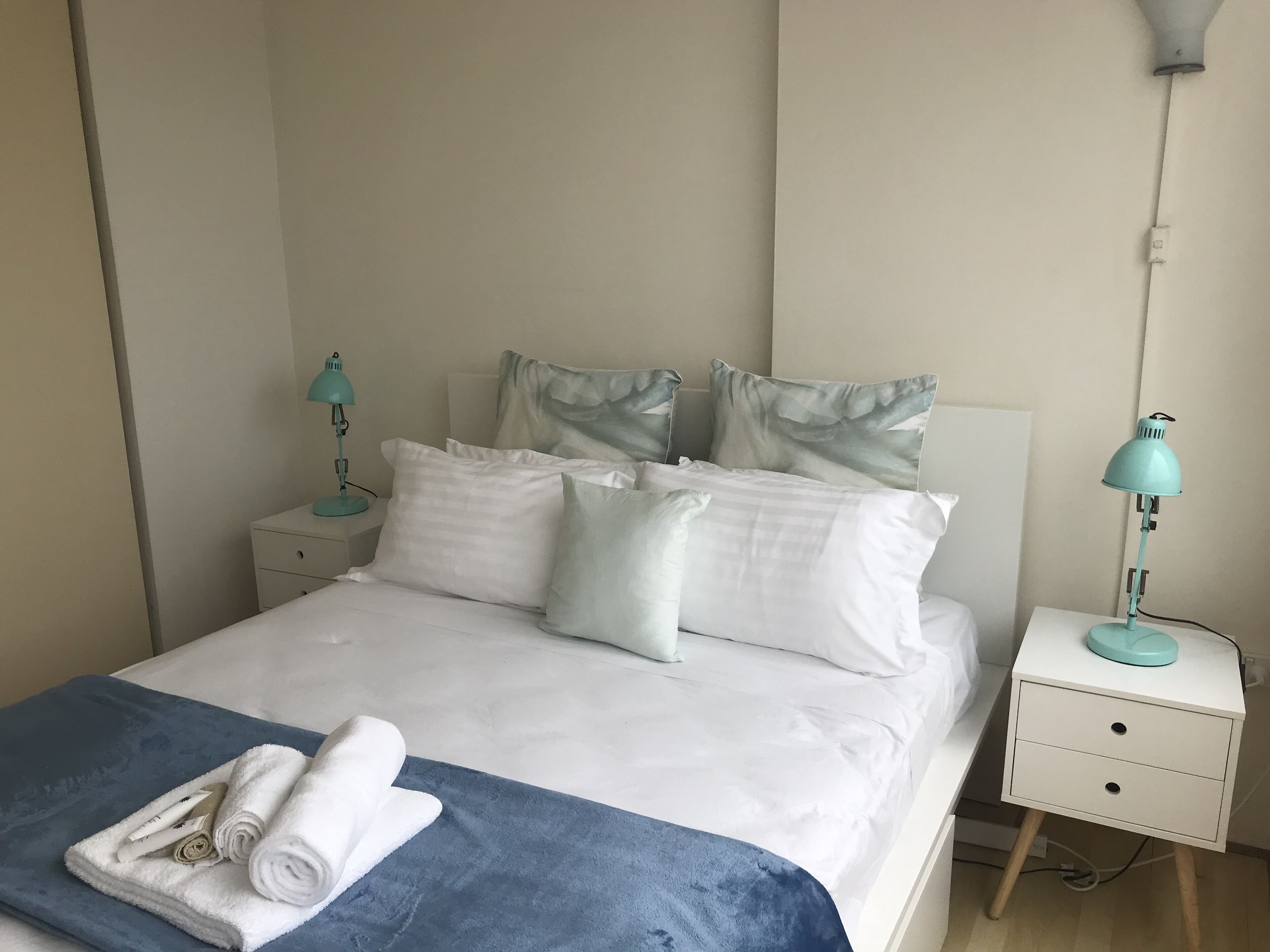 Perfect Surfside Apartment in Manly just metres to the Beach