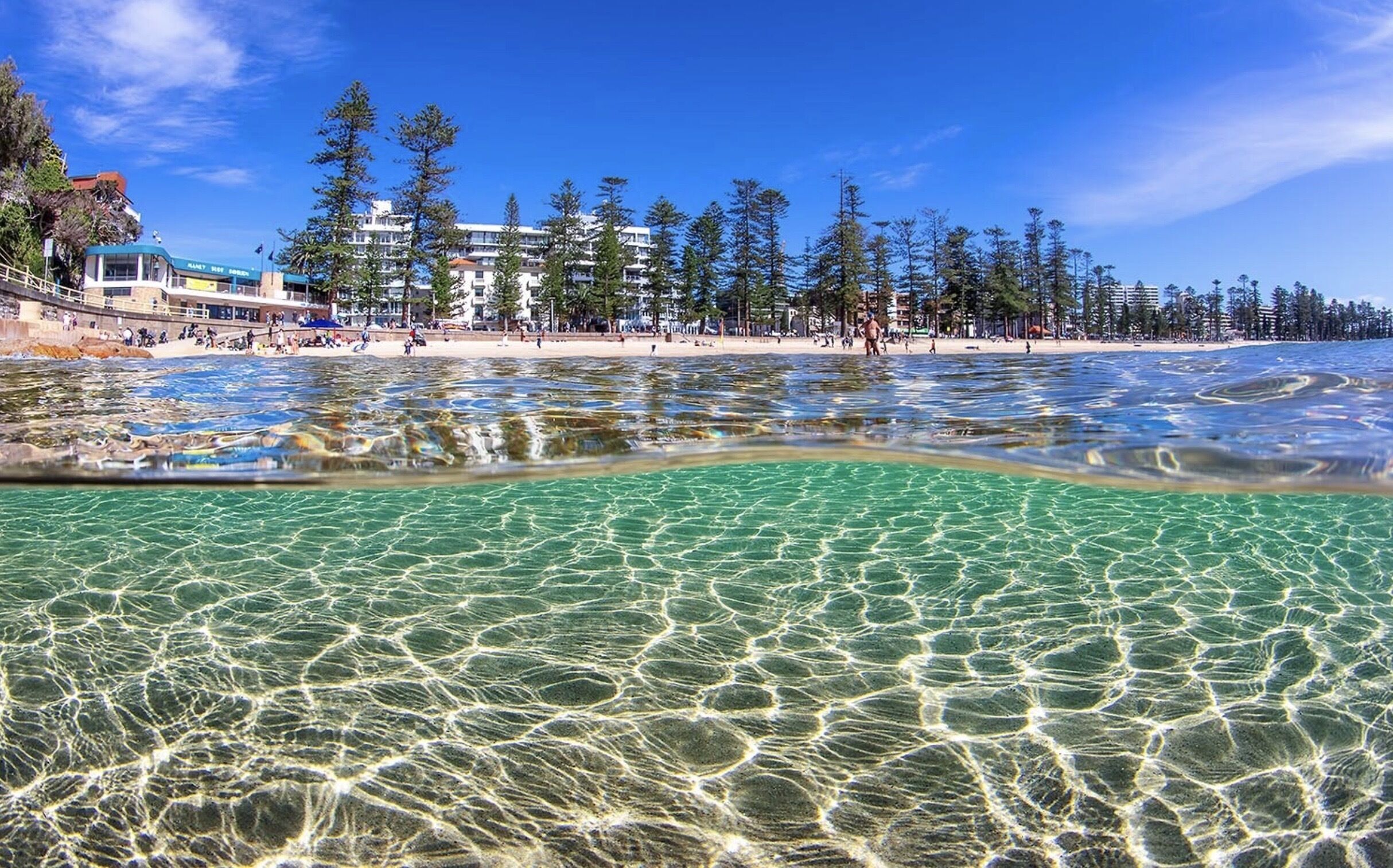 Perfect Surfside Apartment in Manly just metres to the Beach