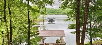 Lakefront Cottage with Private Dock on Norris Lake
