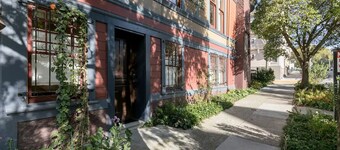 Victorian Painted Lady Studio, one block from Haight & Ashbury