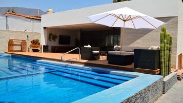 Innenpool, Außenpool