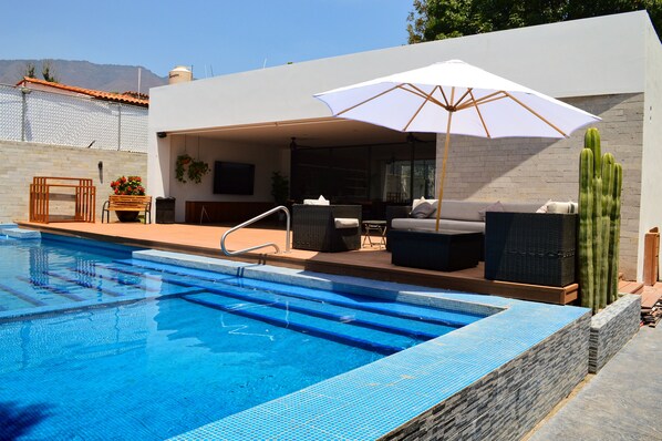 Innenpool, Außenpool