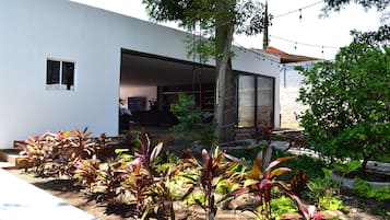 Enceinte de lâhĂ©bergement