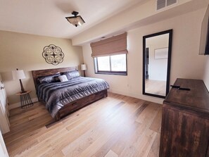 2 bedrooms, in-room safe, iron/ironing board, WiFi