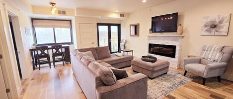 Televisor intel·ligent i llar de foc