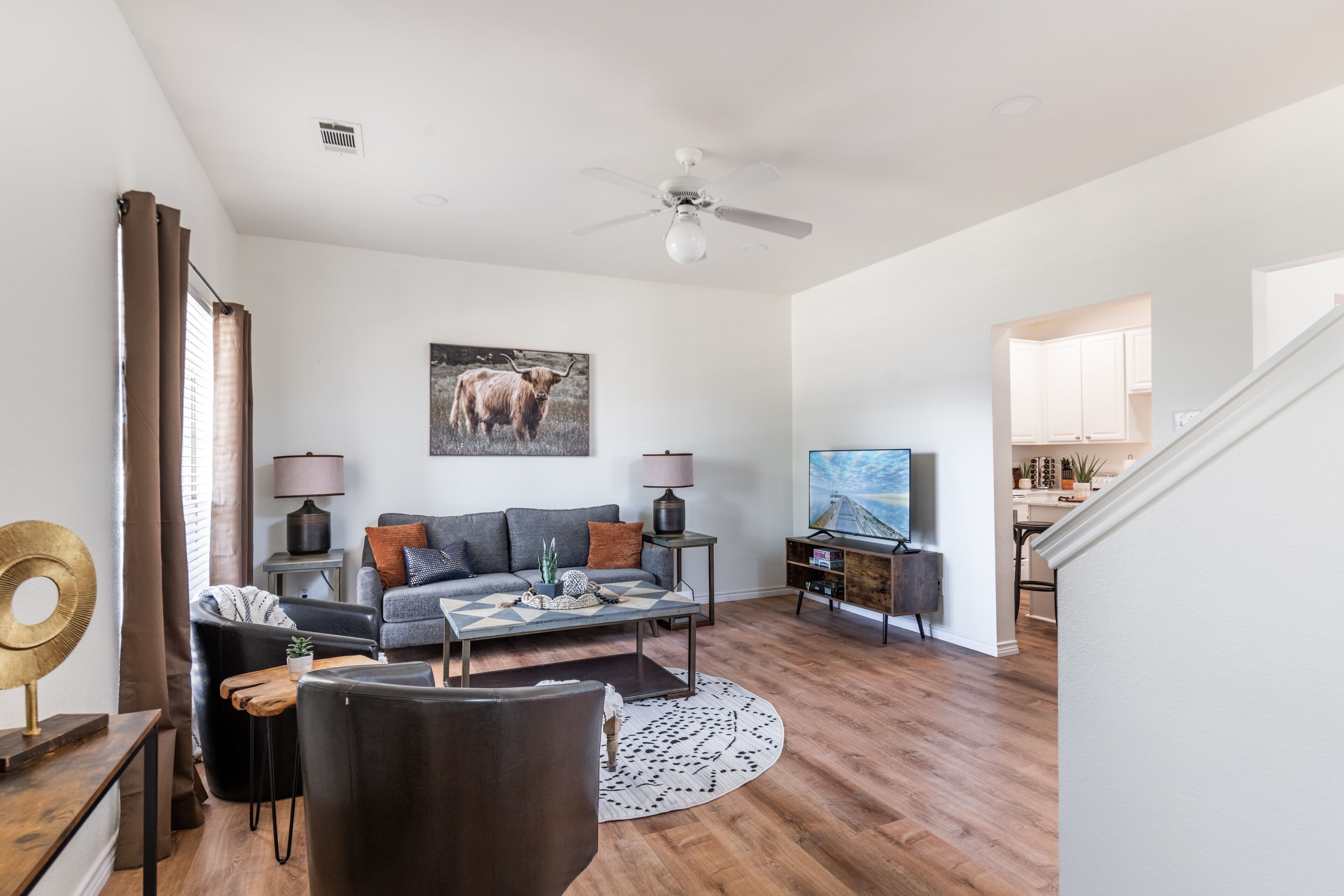 Now Available! Beautiful 3/2.5 Home in Frisco!