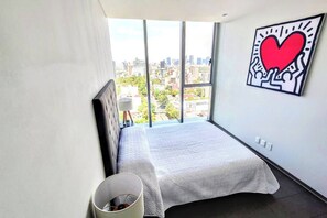 1 chambre, fer et planche à repasser, lit parapluie, Wi-Fi gratuit