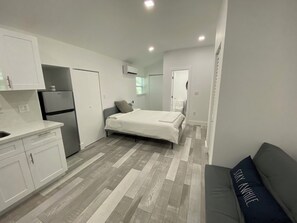 1 Schlafzimmer, Bügeleisen/Bügelbrett, kostenloses WLAN, Bettwäsche