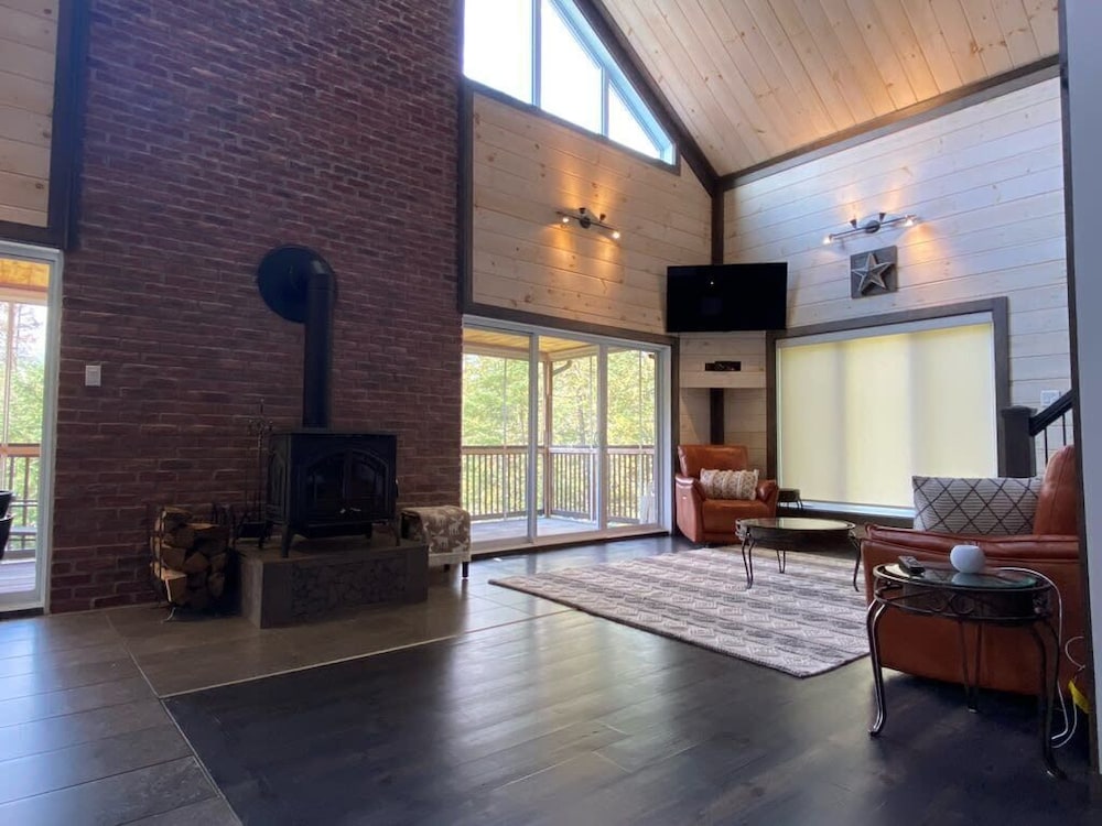 Beautiful Chalet near MtTremblant with Hot Tub Amherst Vrbo