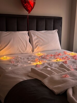 Economy Room | Premium bedding, individually decorated, individually furnished, desk - Torch Suit (Istanbul)
