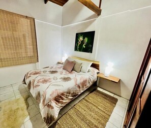 3 bedrooms, WiFi, bed sheets