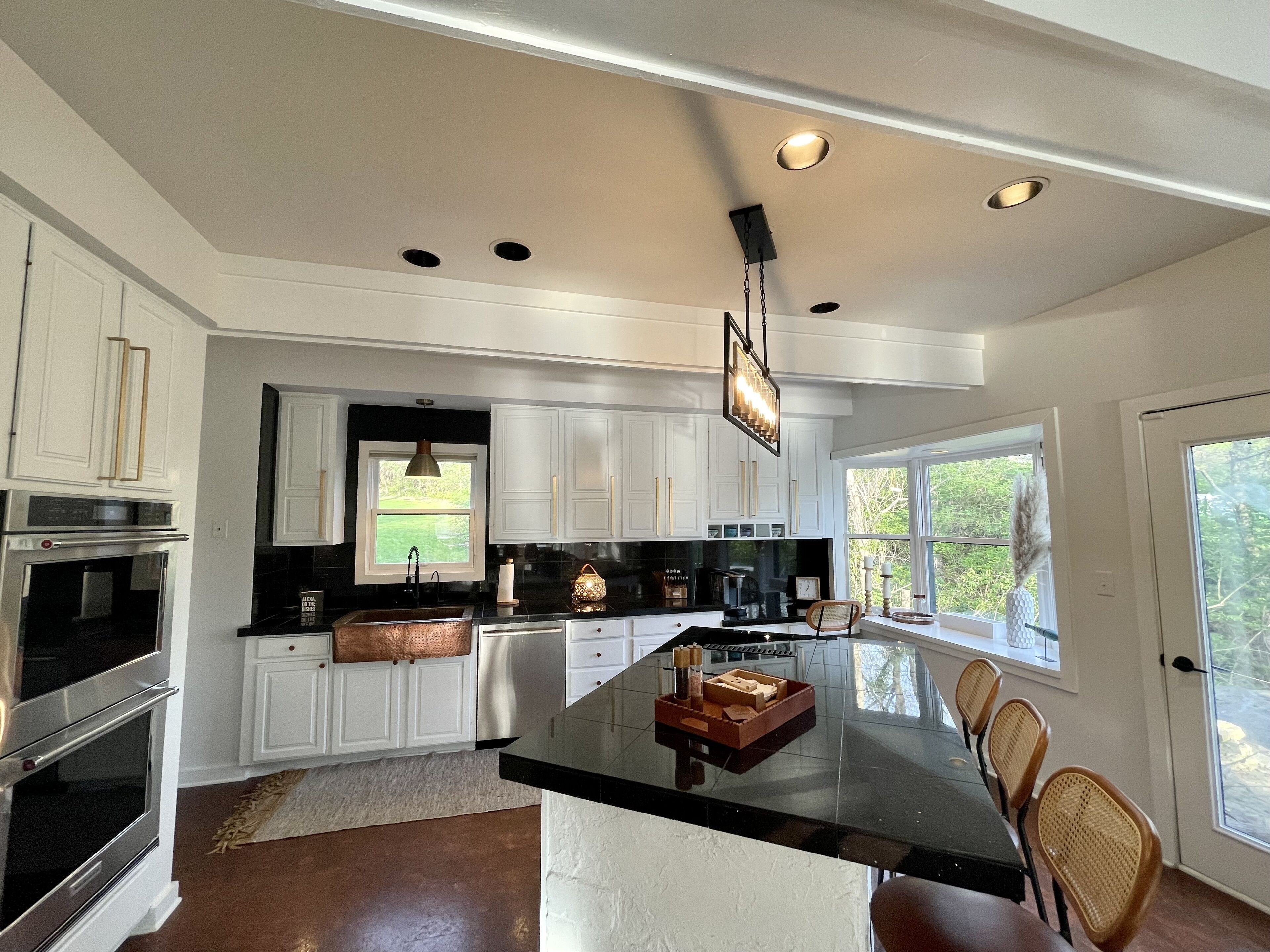 THE RIVERHOUSE-RIVERFRONT. 3 minutes to Bridge Park, Columbus Zoo/Zoombezi Bay