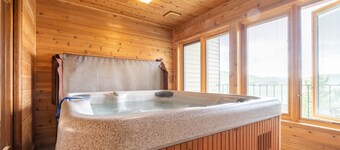 Granby Condo with Private Hot Tub
