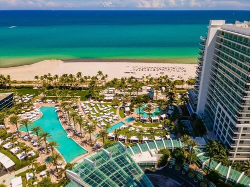 New Listing - Fontainebleau Sorrento Junior Suite