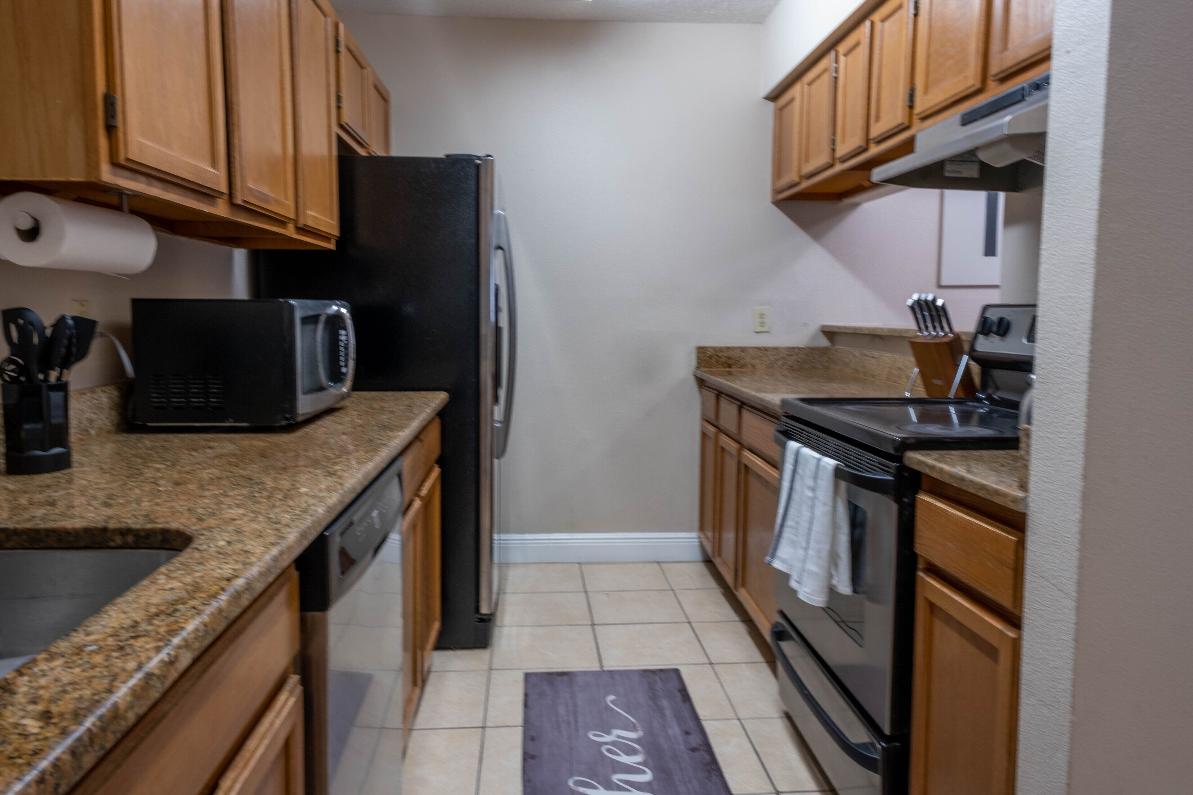 Townhome w/ 4K TVs 3 King Beds Near Downtown Fast Internet