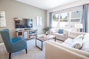 Televisión y oficina 