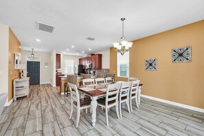 Dining - Villa with Pool & SPA in Champions Gate Resort, Orlando near Theme Parks (Davenport)