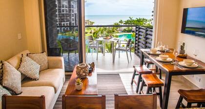 Stunning Beach ⭐ Fabulous Pool ⭐ Incredible View ⭐ Elegant Space w Chefs Kitchen