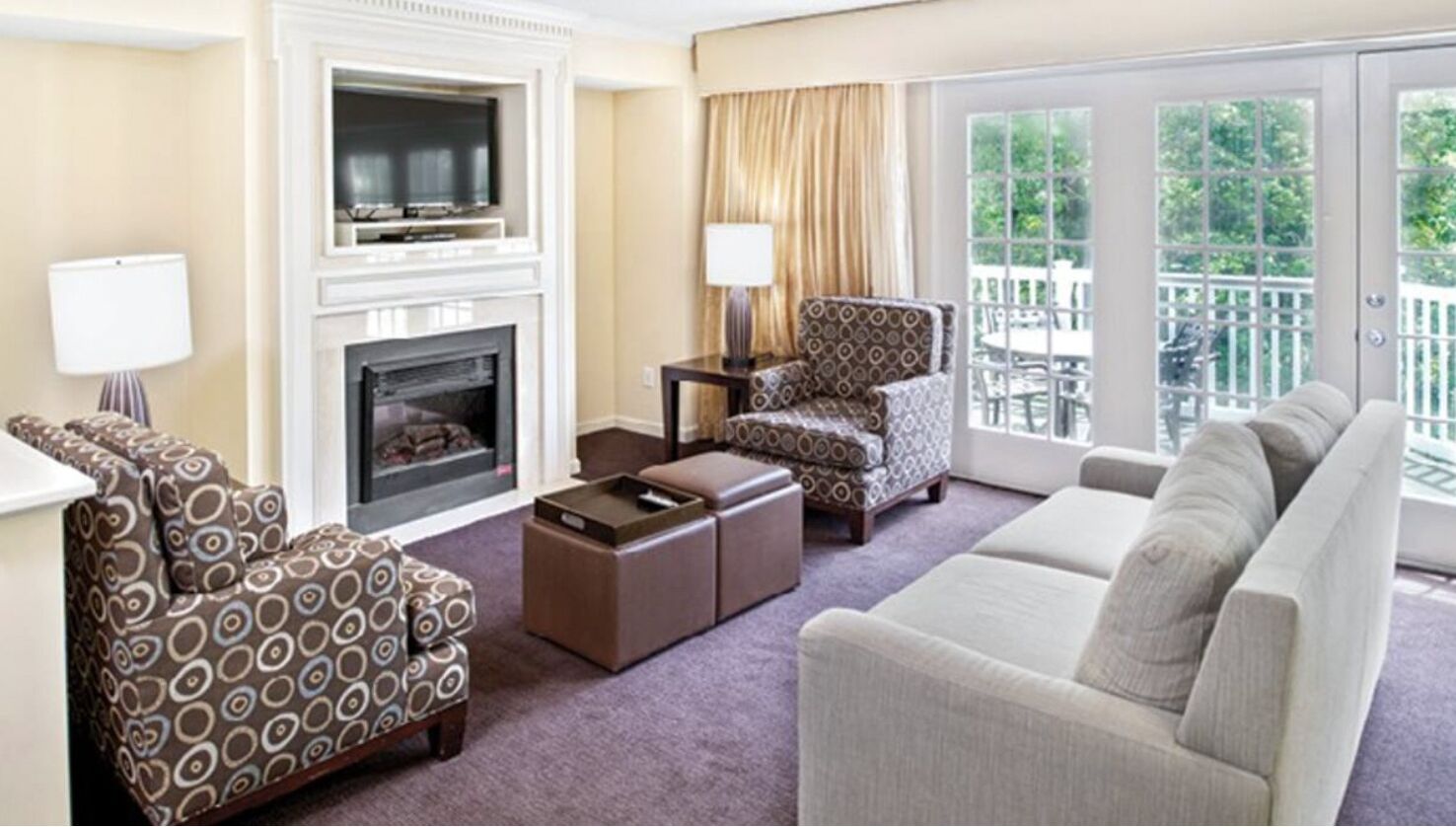 Lovely 2 Bedroom Suite @ Greeinsprings Vacation Resort