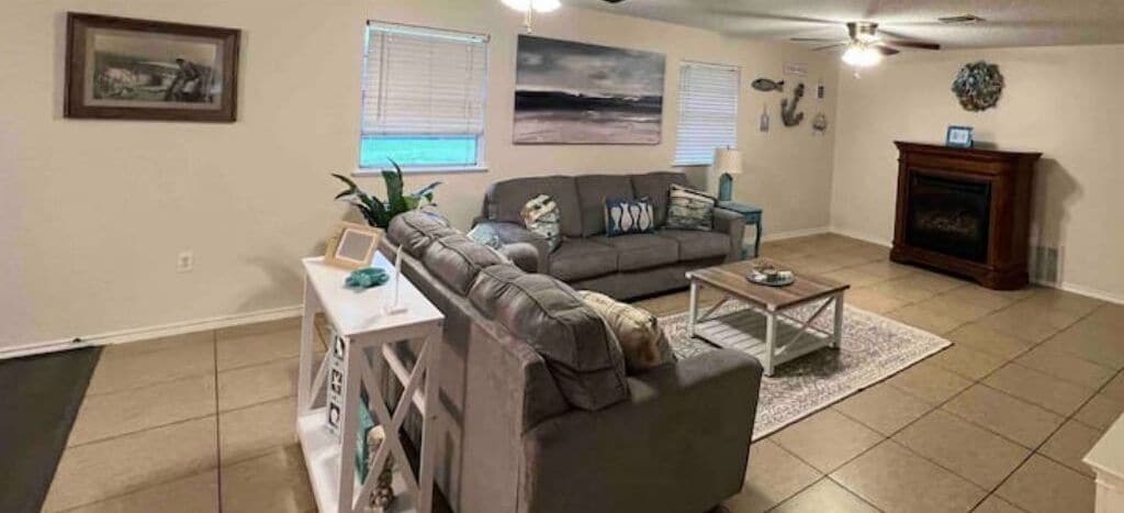 Smart TV, chimenea y tenis de mesa 