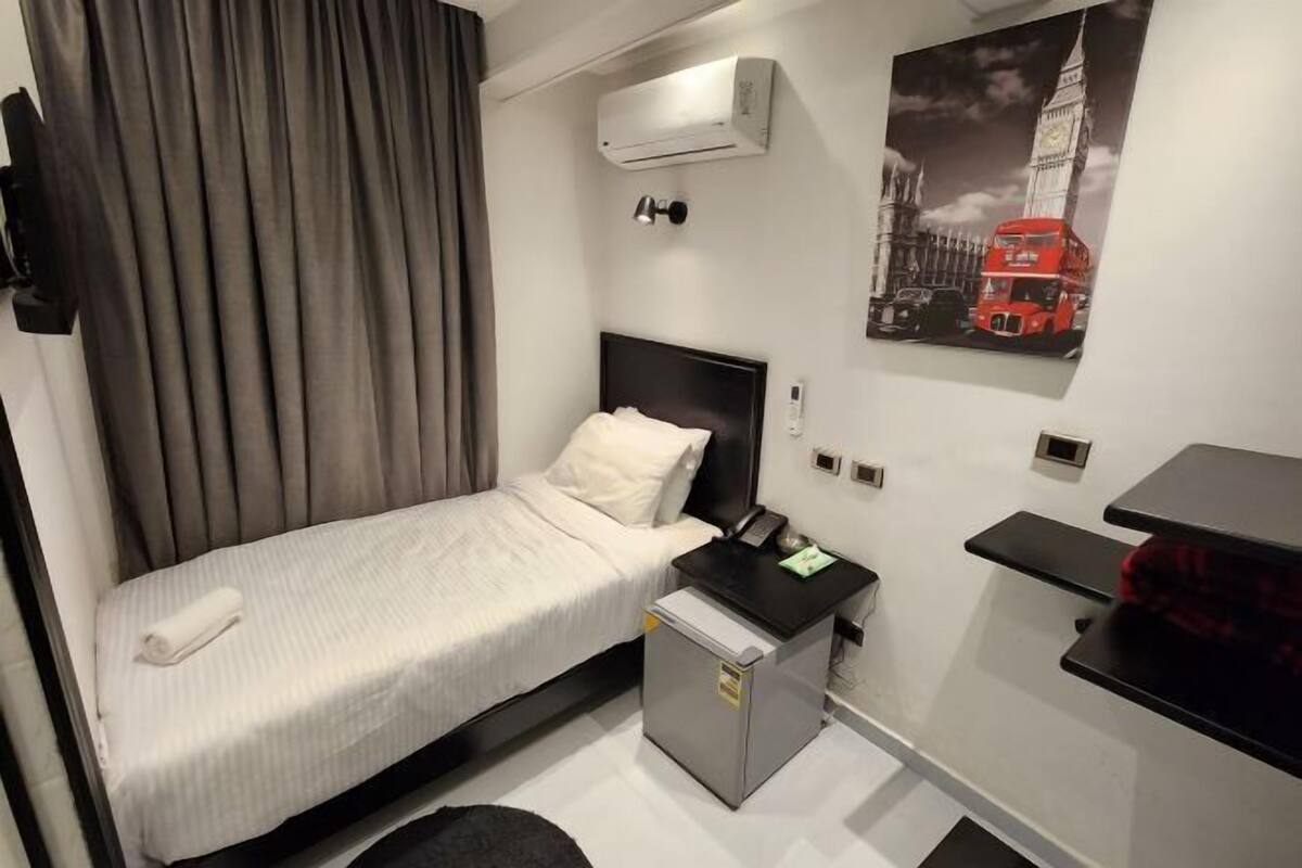Minibar, cortinas blackout, sistema de insonorización y wifi gratis 