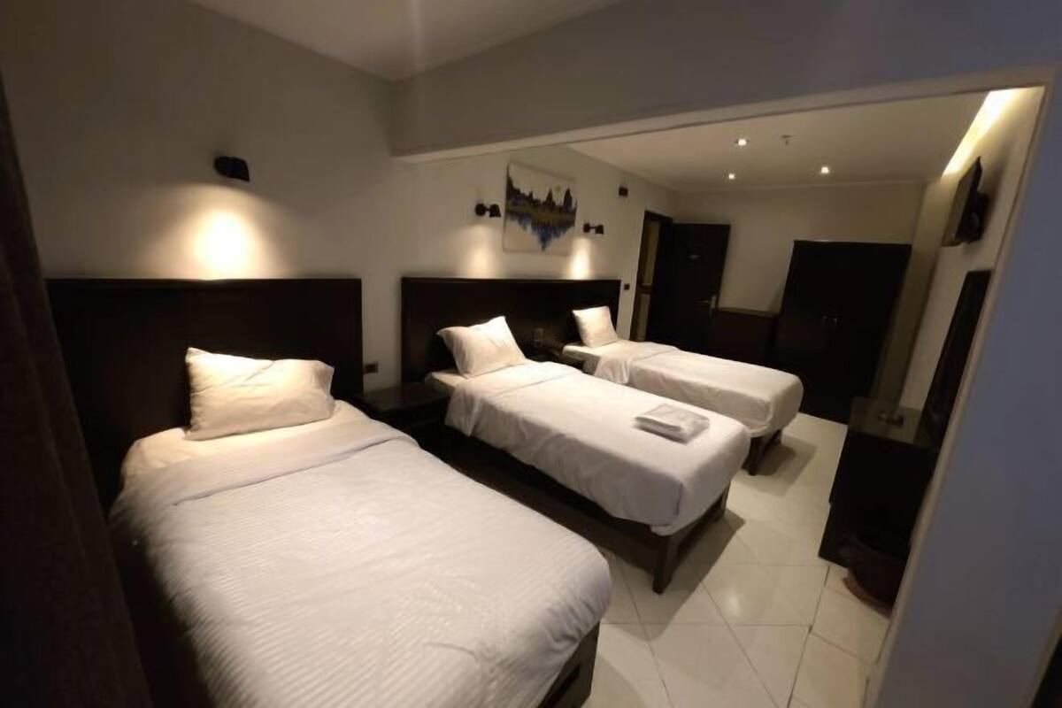 2 Schlafzimmer, Minibar, Verdunkelungsvorhänge, schallisolierte Zimmer