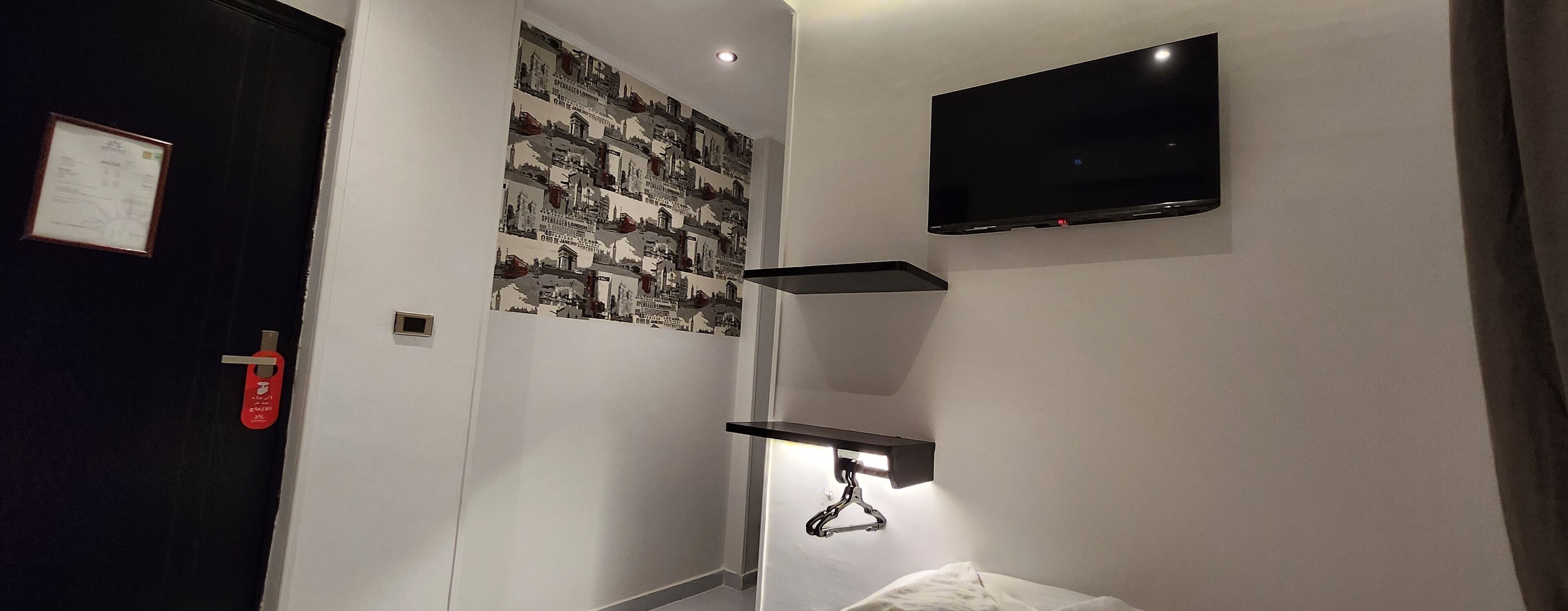 deluxe single room | 2 bedrooms, minibar, blackout curtains, soundproofing