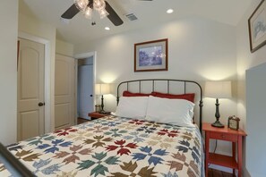 Ferros/tábuas de passar roupa, berço de viagem, Wi-Fi de cortesia