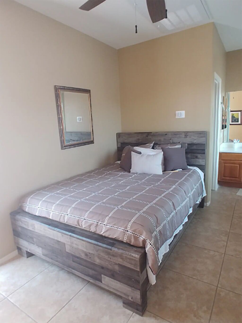 Gilbert Casita with mountain peak views