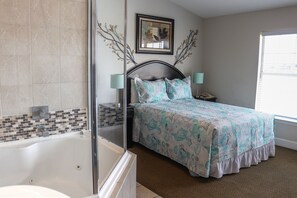 2 Schlafzimmer, Zimmersafe, Schreibtisch, Bügeleisen/Bügelbrett