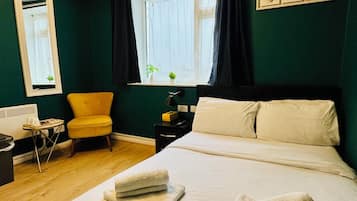 1 bedroom, iron/ironing board, free WiFi, bed sheets