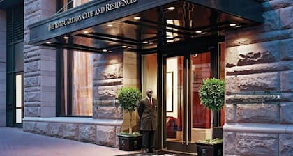 Celebrate Gay Pride Weekend at the Ritz in a 2 Bedroom, 2.5 Baths, Full Kitchen