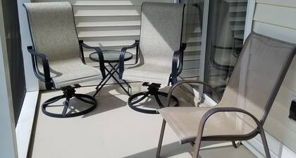 Affordable Family Condo at River Oaks Golf Course Plantation Condo