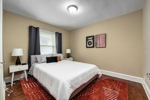 2 chambres, fer et planche à repasser, Wi-Fi gratuit, draps fournis