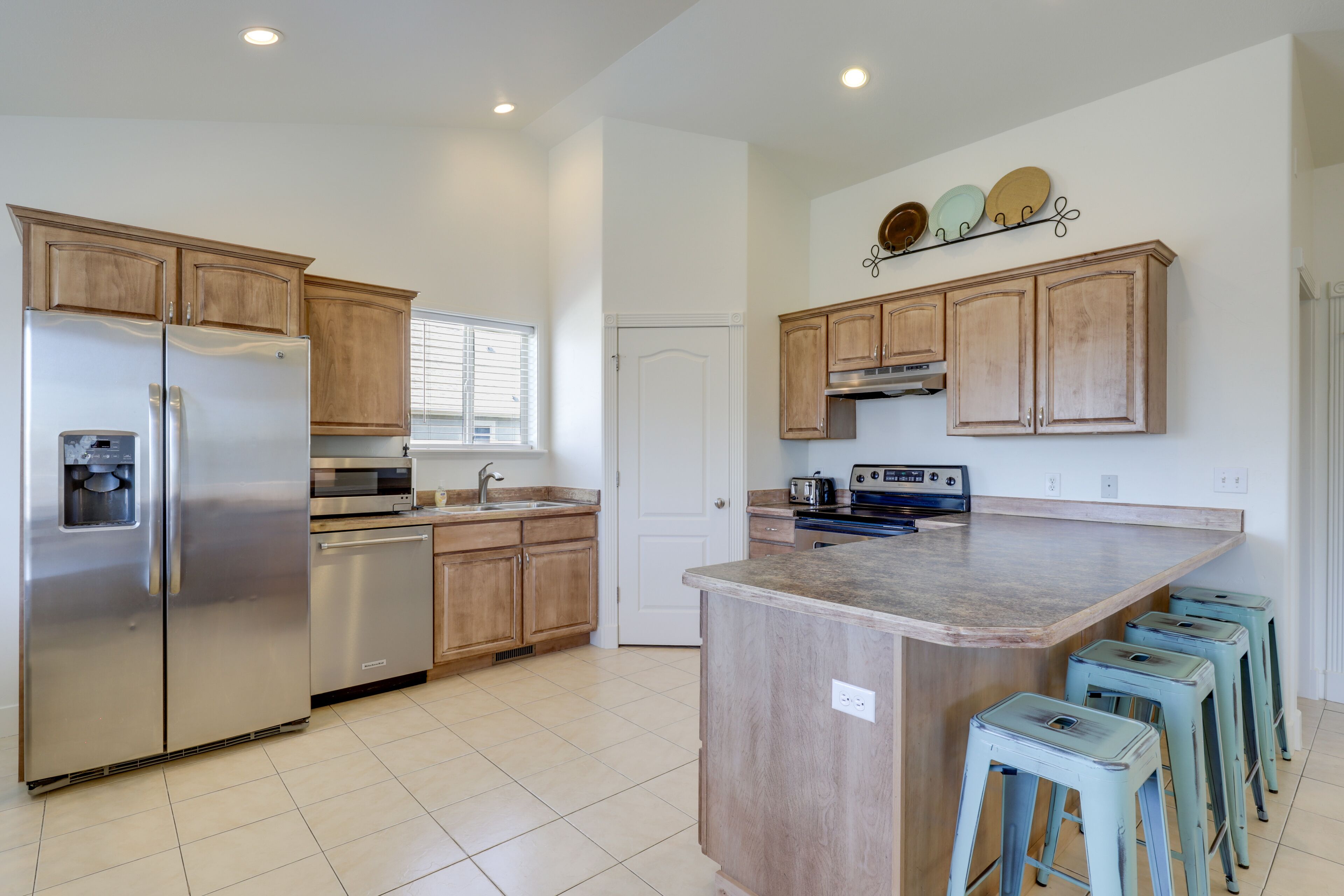 Orem House - 3 Mi to Utah Valley University!