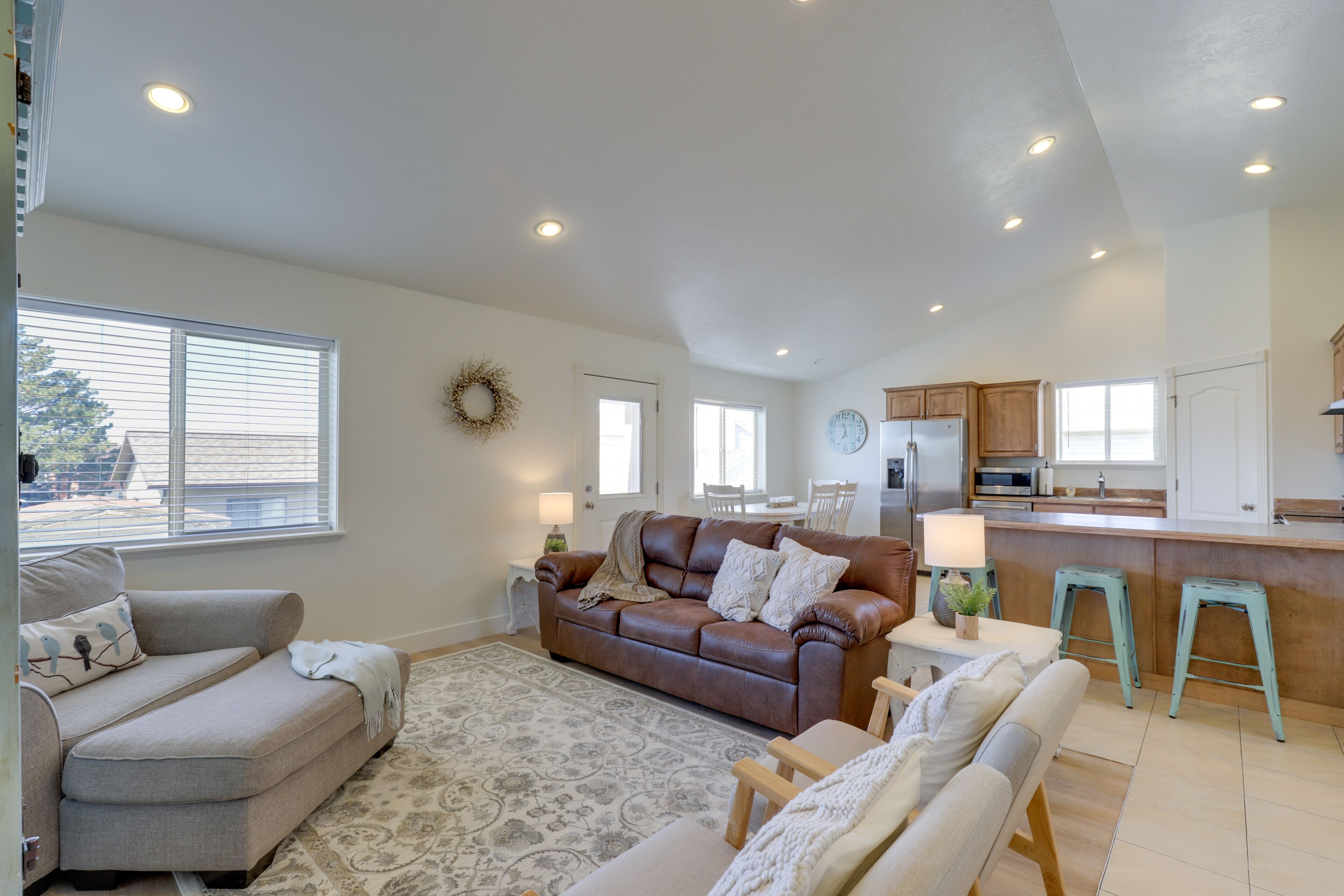 Orem House - 3 Mi to Utah Valley University!