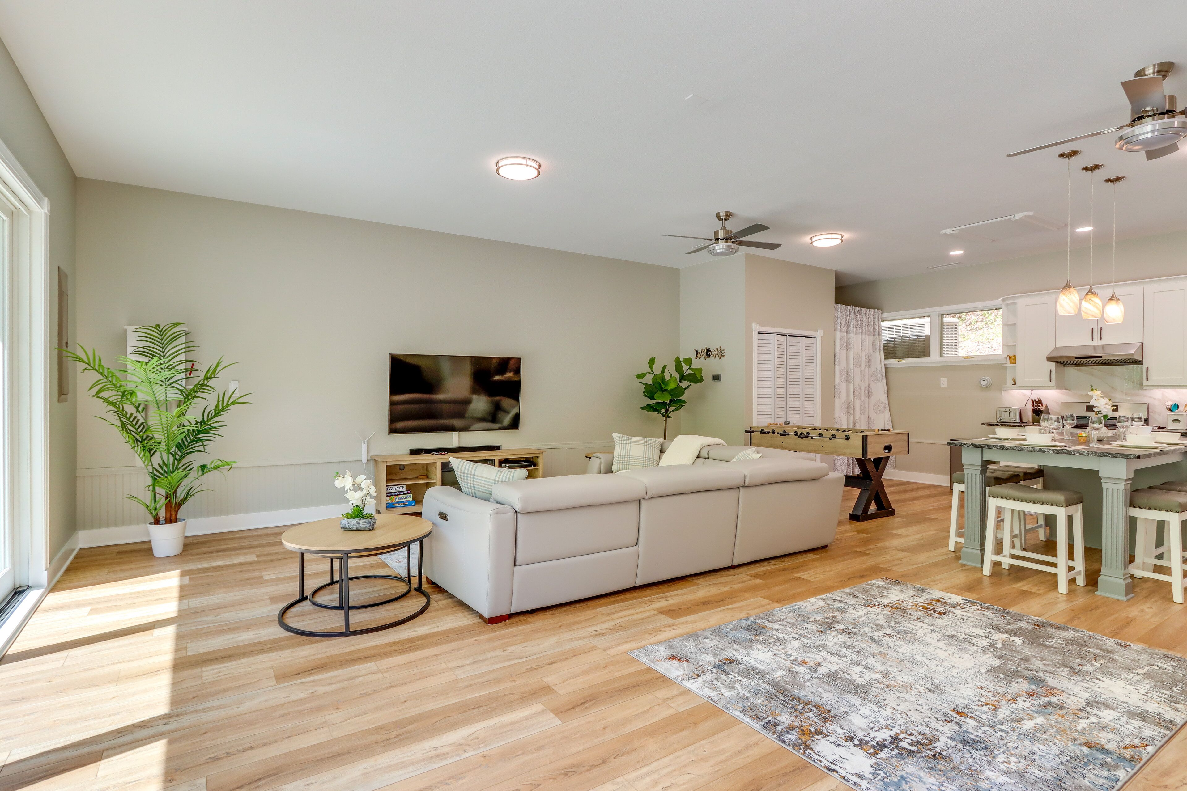 Riverfront Hayesville Retreat: Fishing & Kayaking!