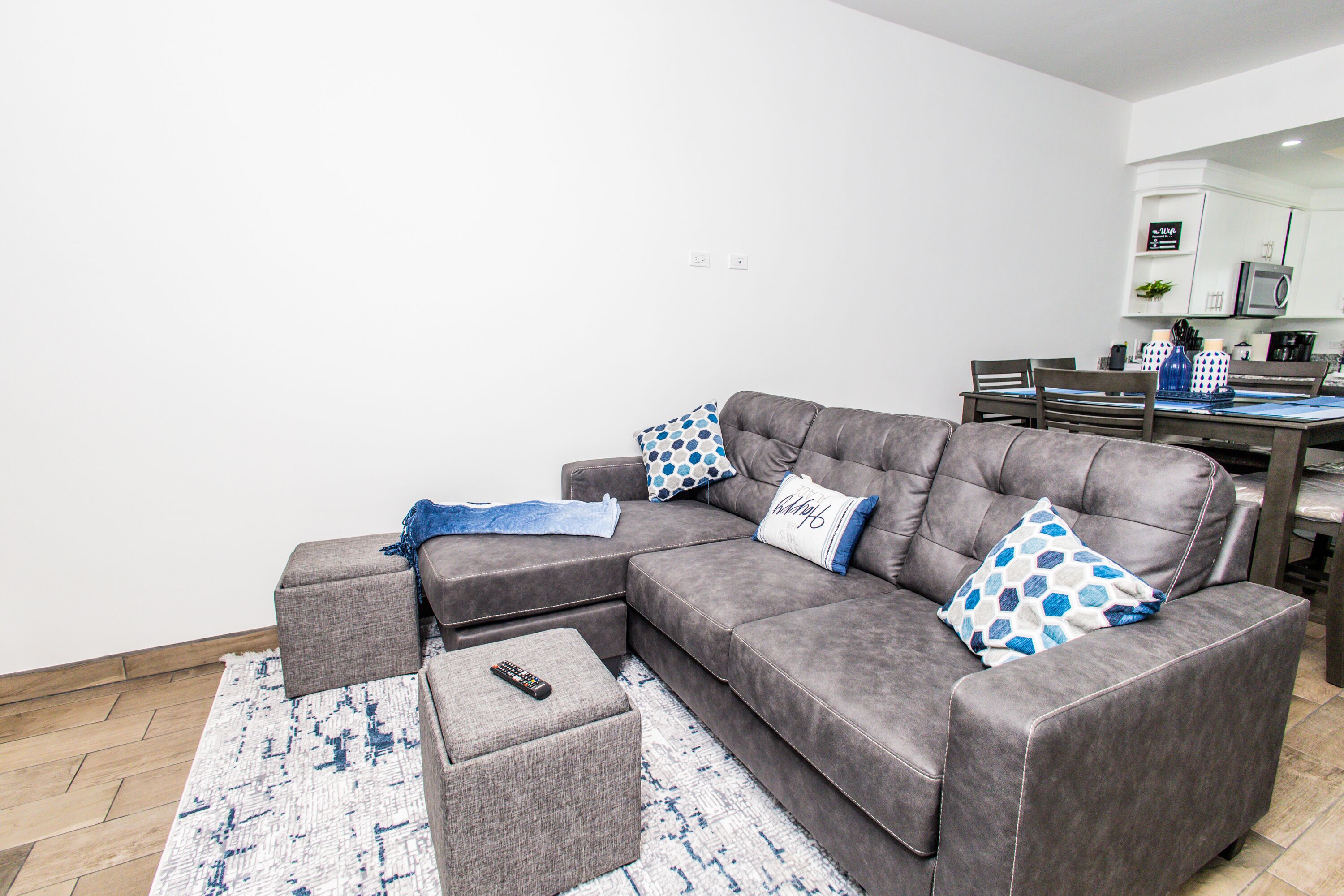 Residence 36 (4 Bed 3.5 Bath By FMI Rentals)